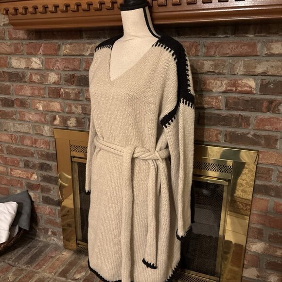 SHEIN Ladies Heavy Beige Knit Sweater Dress Size Medium - Picture 2 of 6